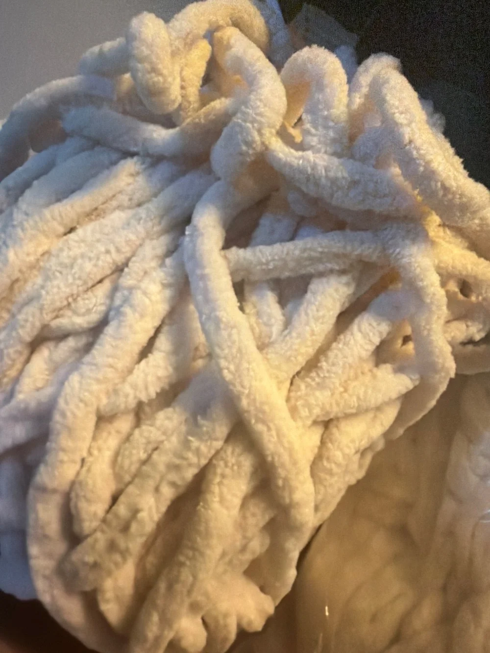 Yarn 🧶 - Picture 2 of 5